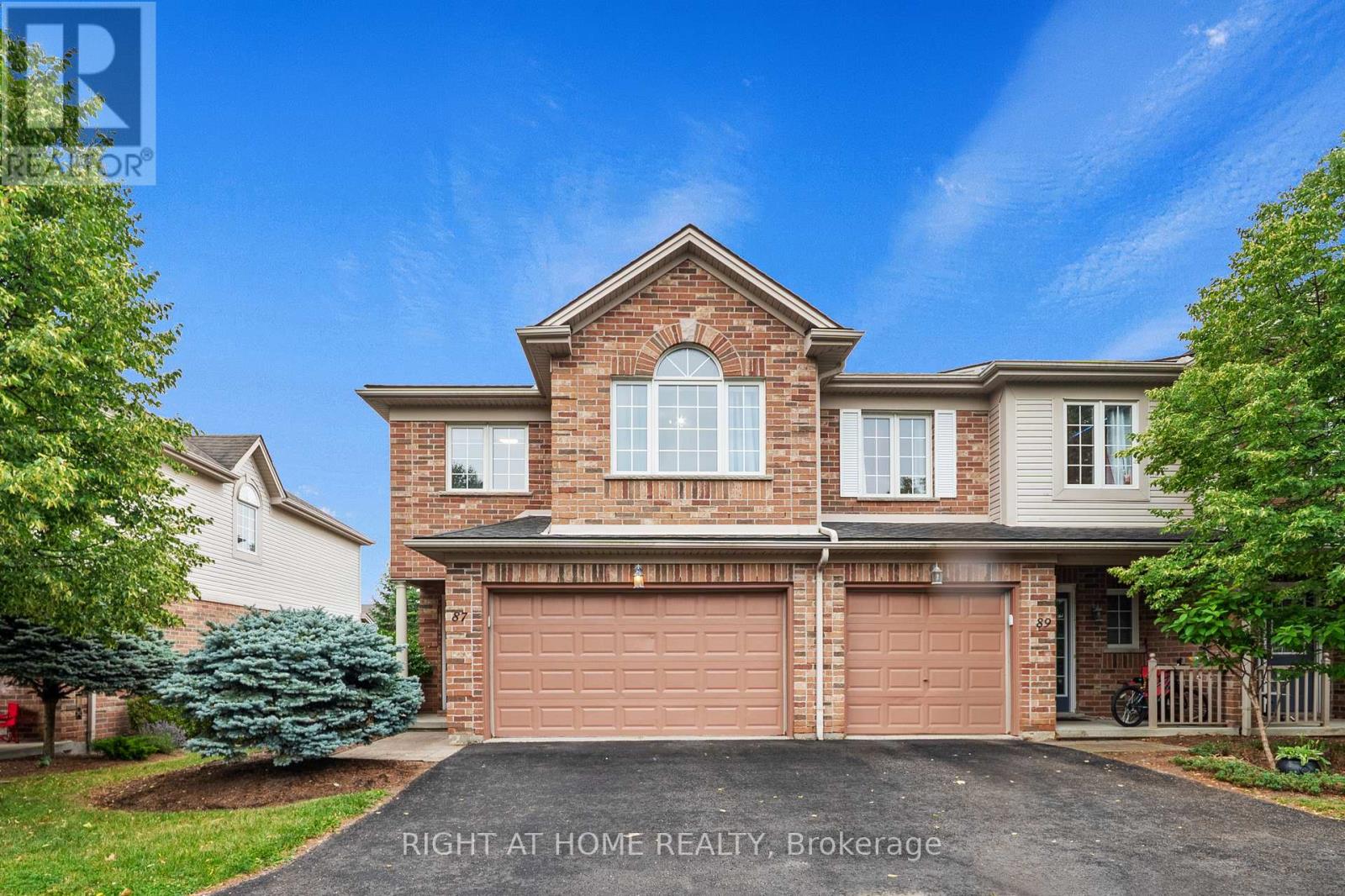#87 320 AMBLESIDE DRIVE - 30
