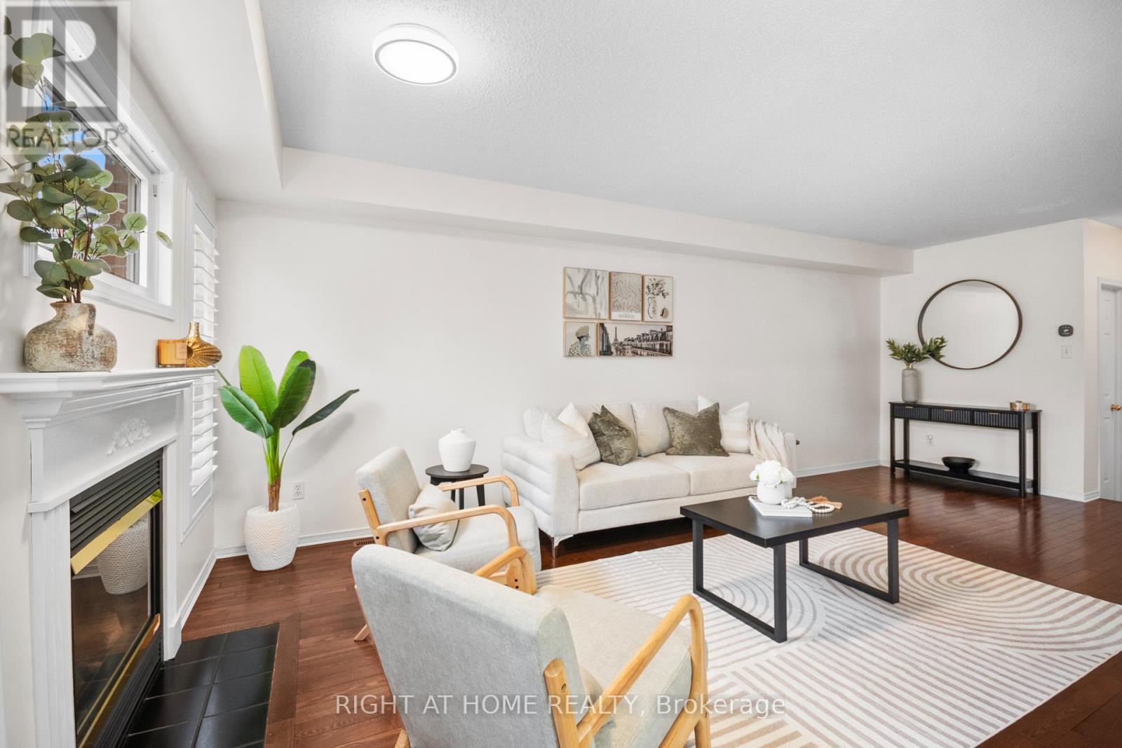 #87 320 AMBLESIDE DRIVE - 8
