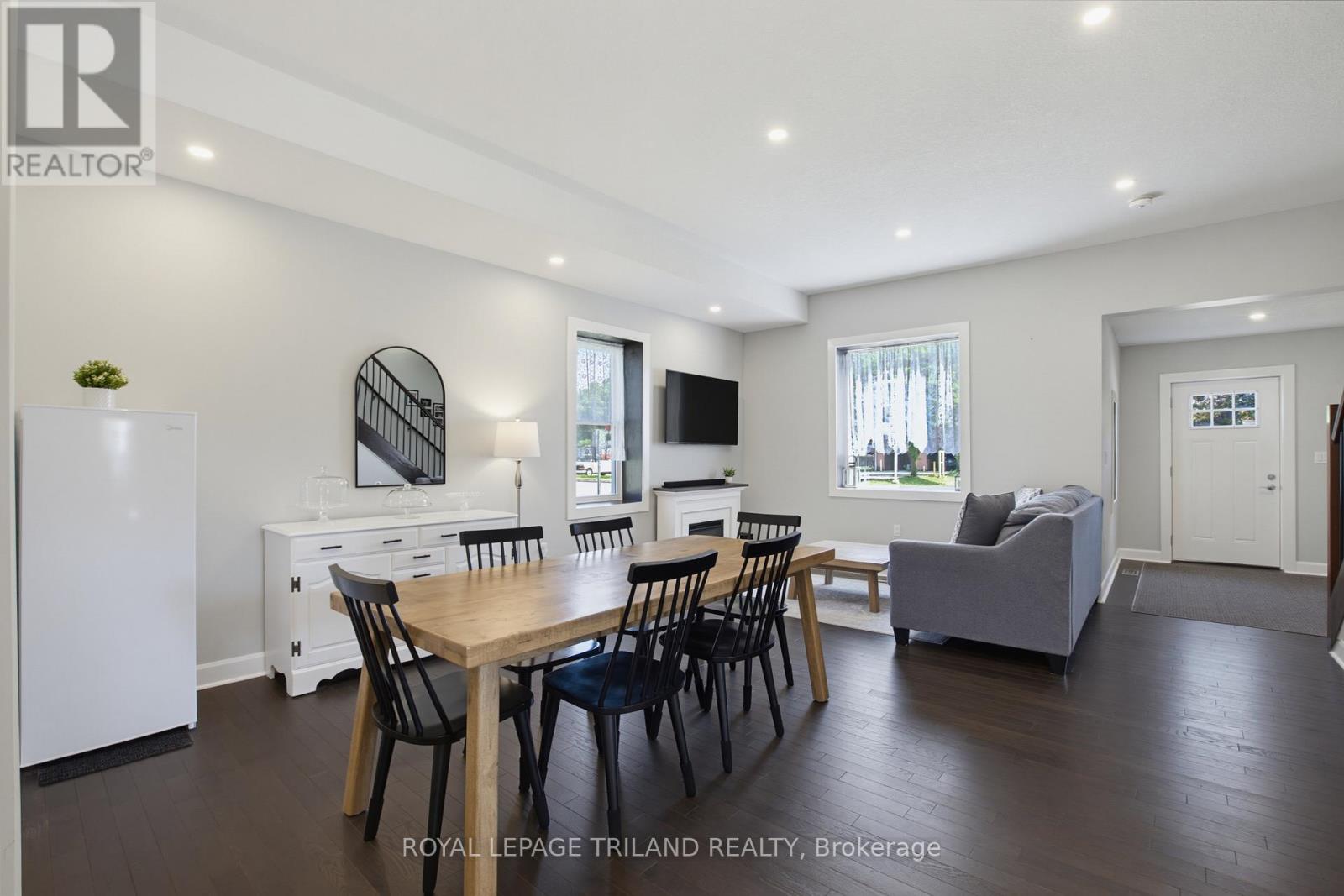 260 GRAHAM STREET - 13