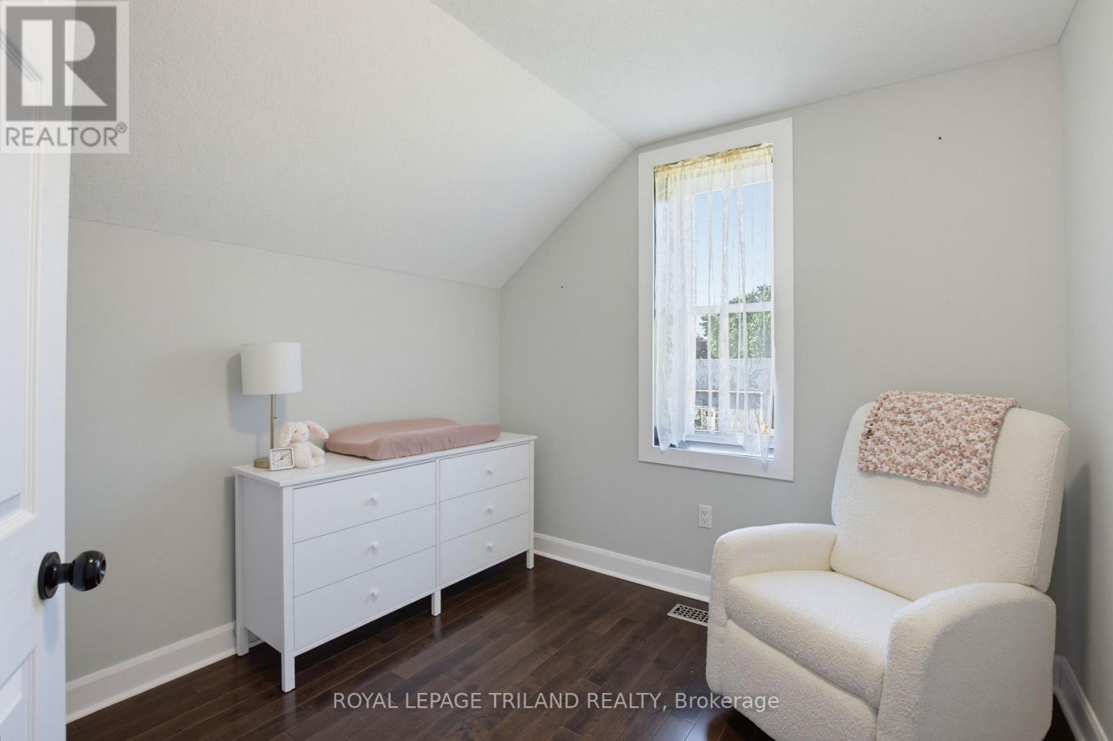 260 GRAHAM STREET - 26