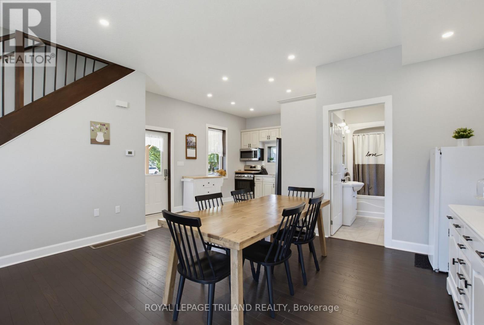 260 GRAHAM STREET - 3