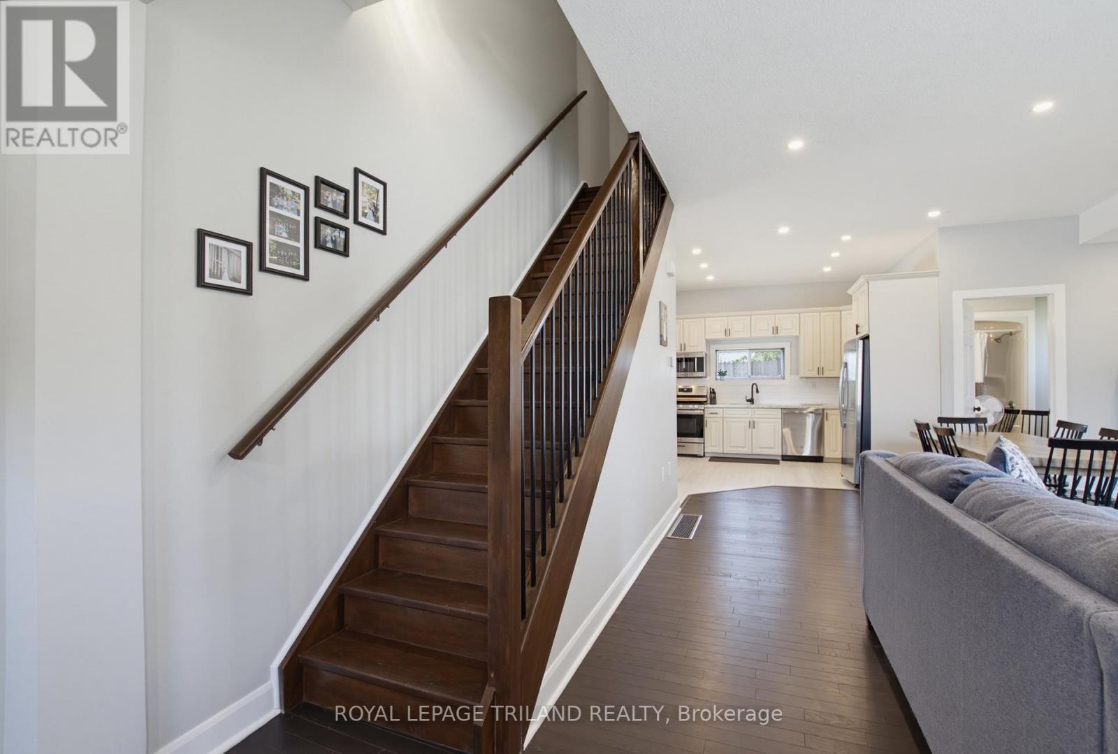 260 GRAHAM STREET - 8