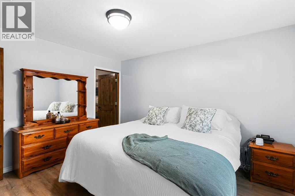 32 Ministikwan Road - 27