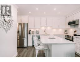 301 19236 Ford Road, Pitt Meadows, BC V3Y2K1 Photo 7