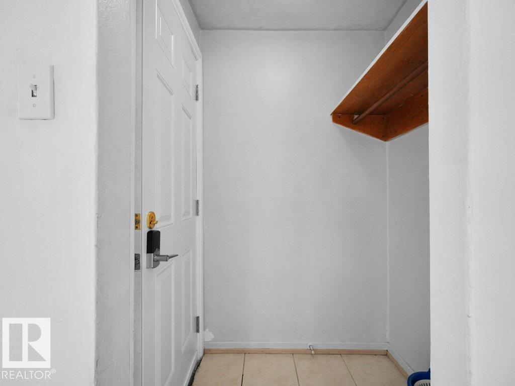 10857 97 ST NW - 22