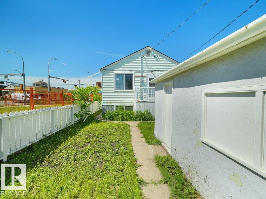 10857 97 ST NW - 36