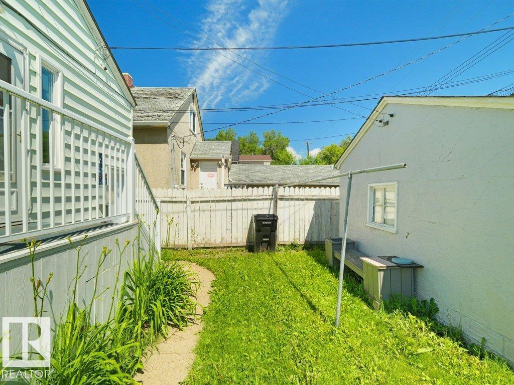 10857 97 ST NW - 39