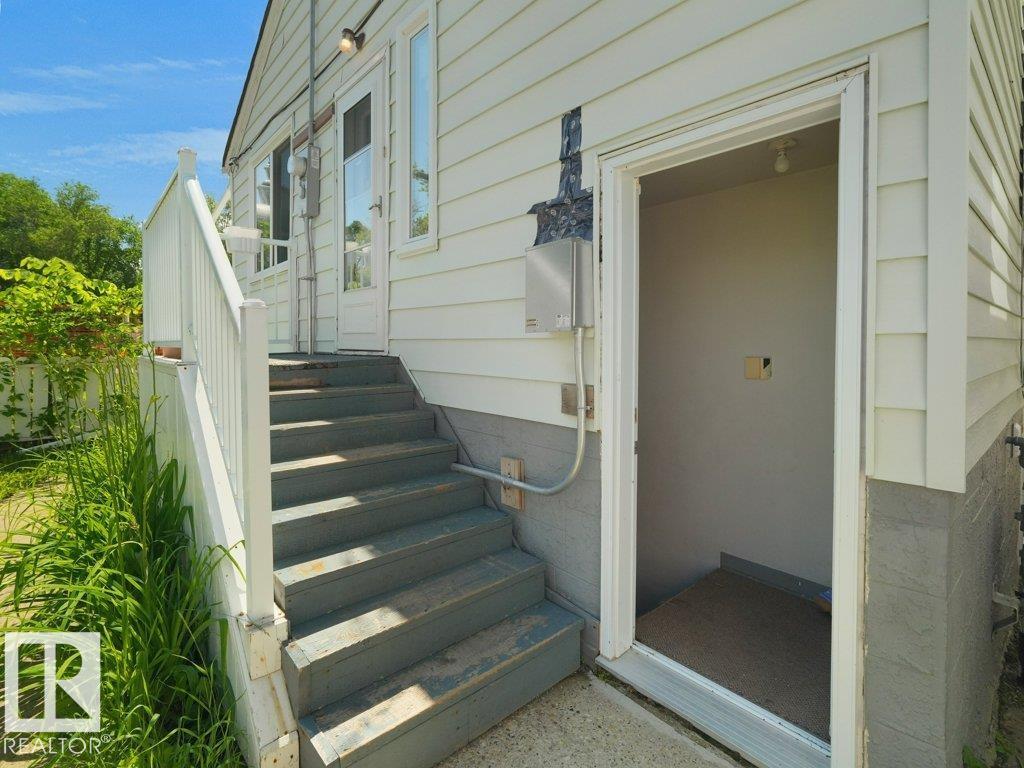 10857 97 ST NW - 21