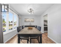 118 Finch Drive, Sarnia, ON N7S5R9 Photo 12