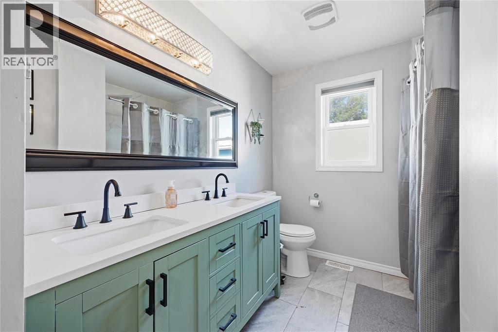 118 FINCH DRIVE - 31