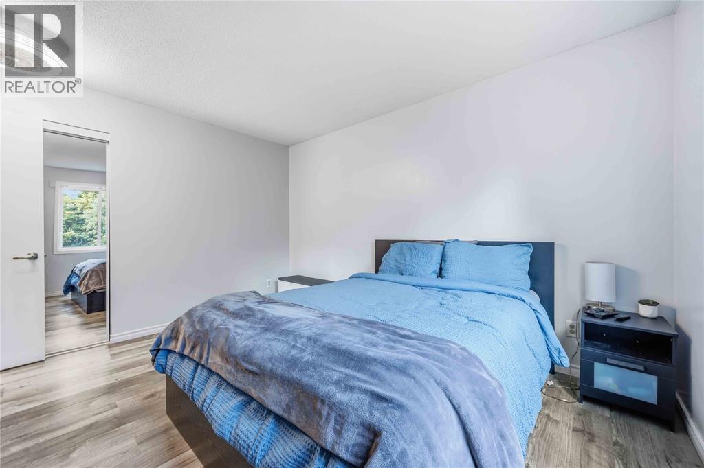 118 FINCH DRIVE - 28