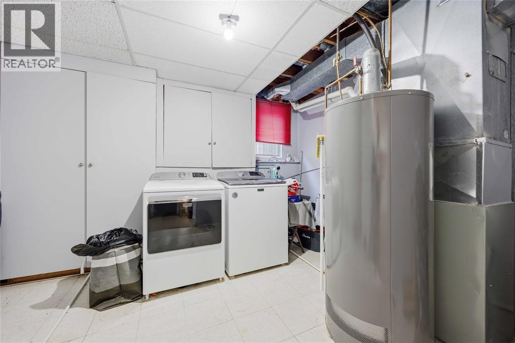 118 FINCH DRIVE - 32