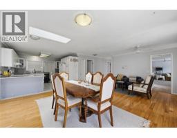 4pc Bathroom - 417 Wigglesworth Crescent, Kelowna, BC V1X7N3 Photo 24