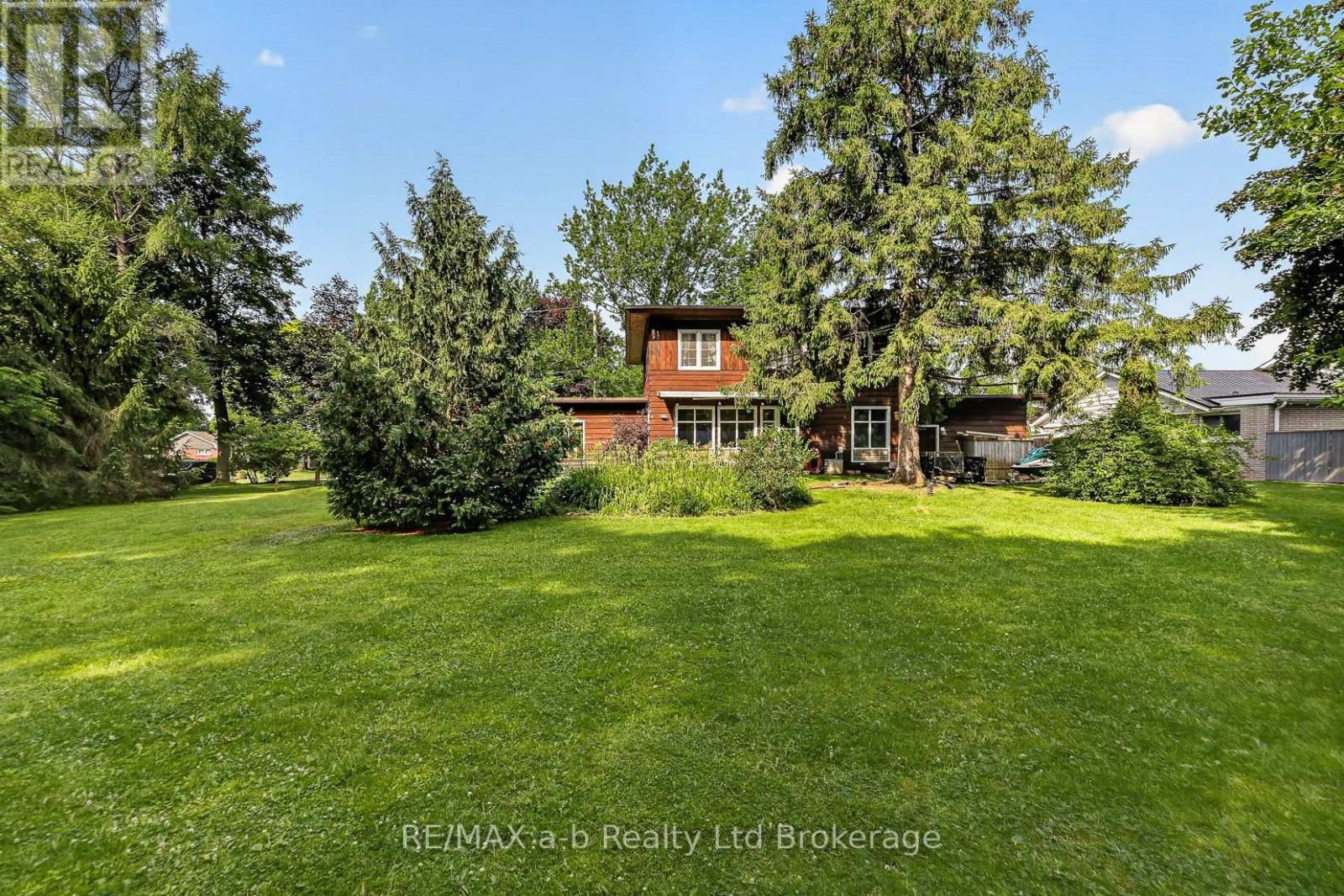 61 PARKWOOD DRIVE - 13