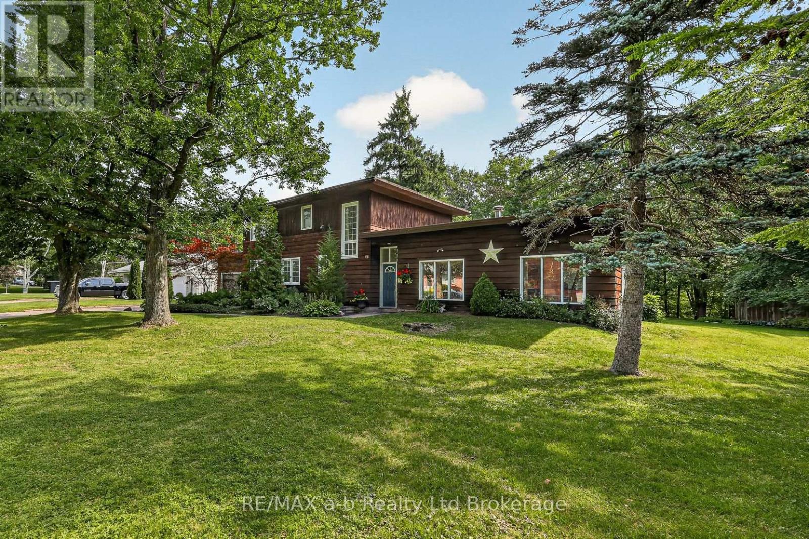 61 PARKWOOD DRIVE - 2