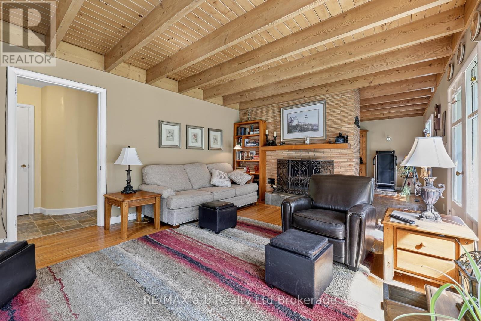 61 PARKWOOD DRIVE - 23