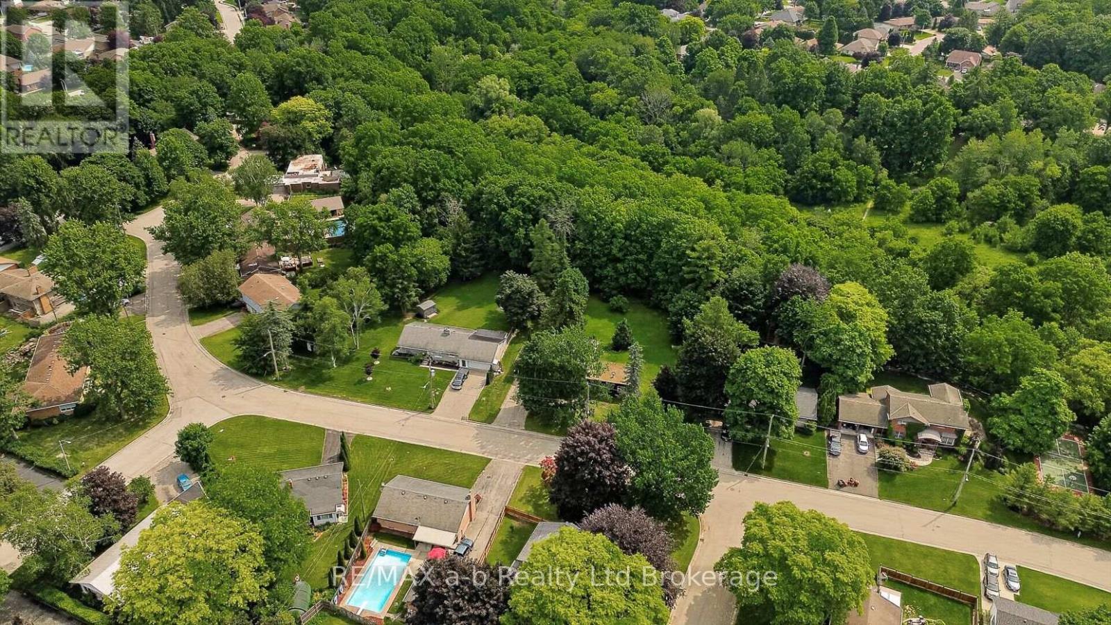 61 PARKWOOD DRIVE - 6