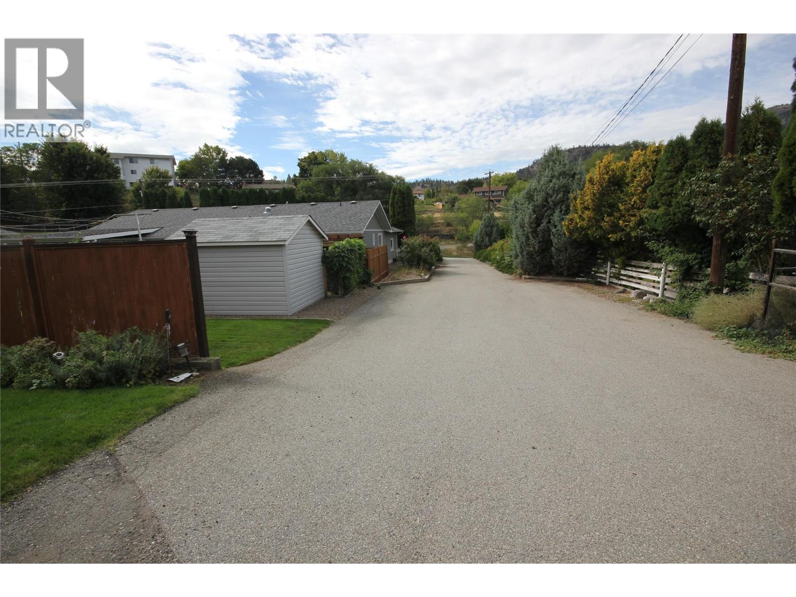 333 JUNIPER Avenue, Kaleden