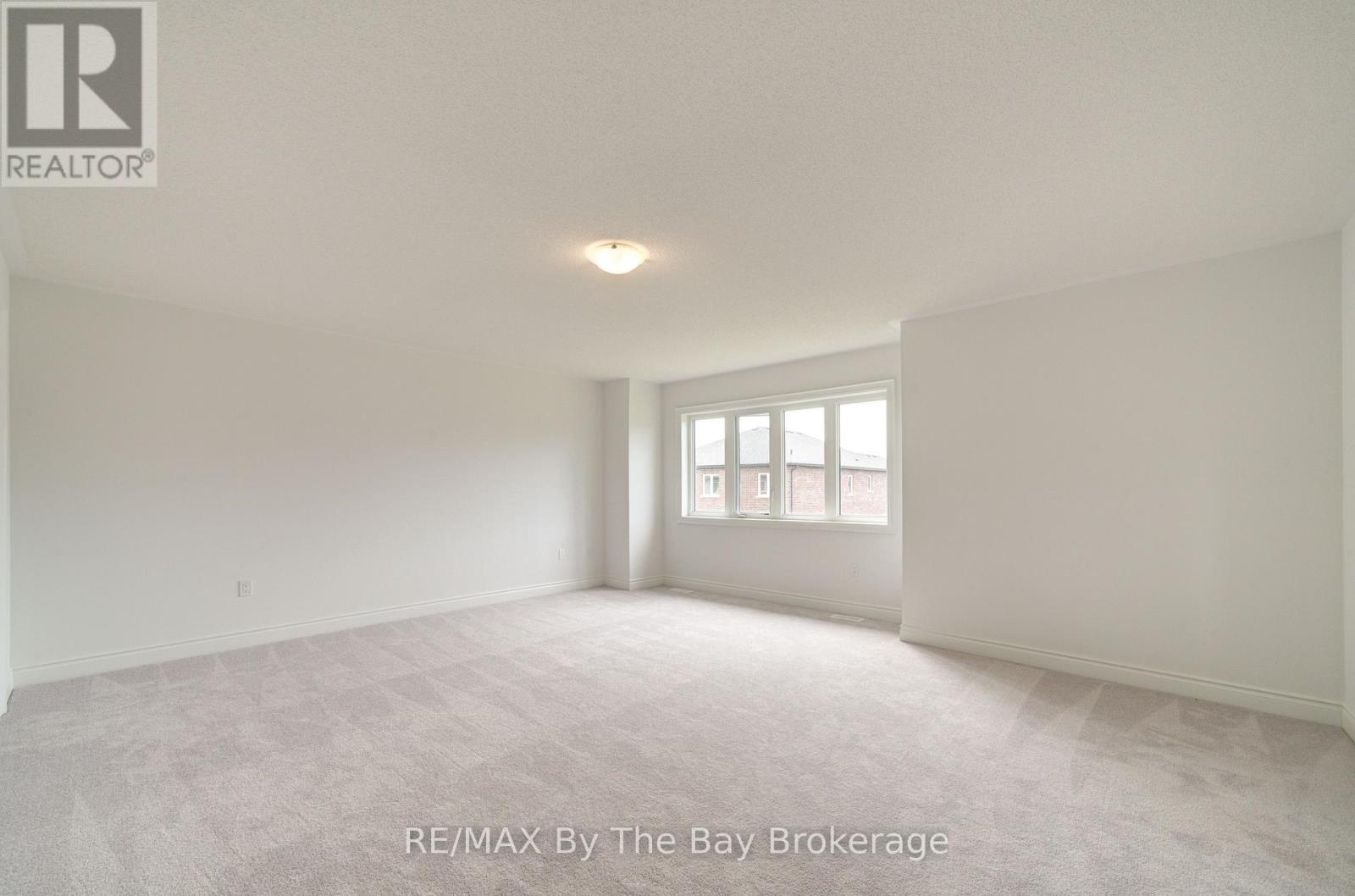 19 AMBER DRIVE - 16
