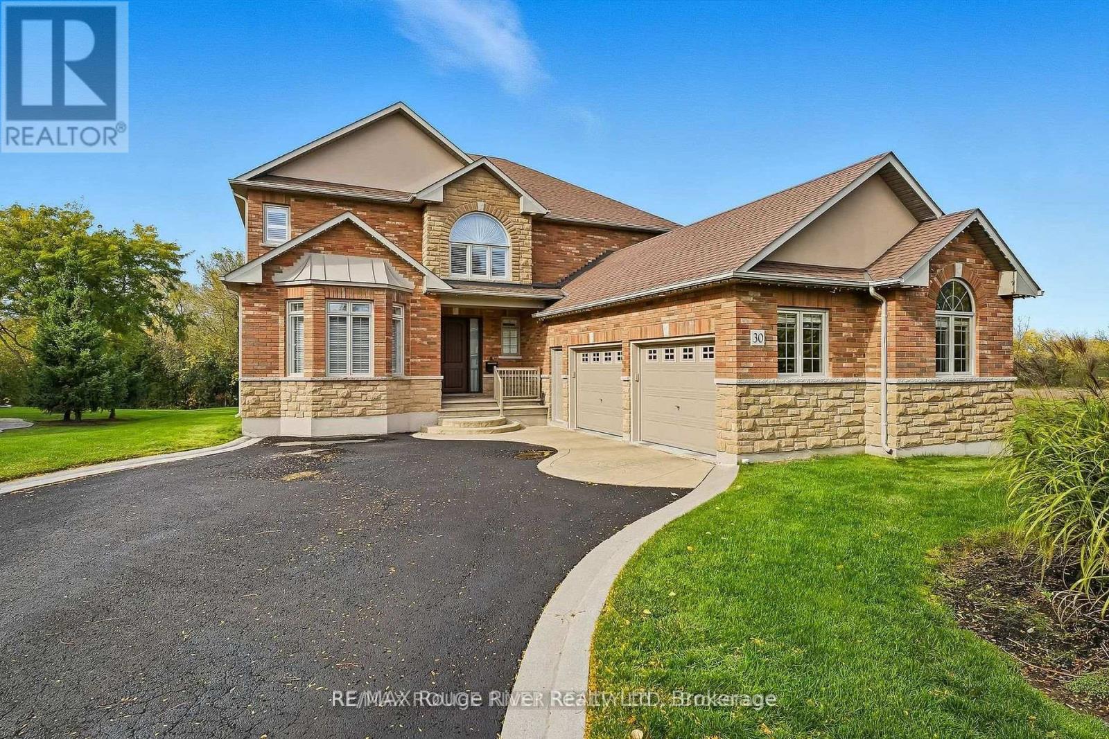 30 HANOVER COURT - 1