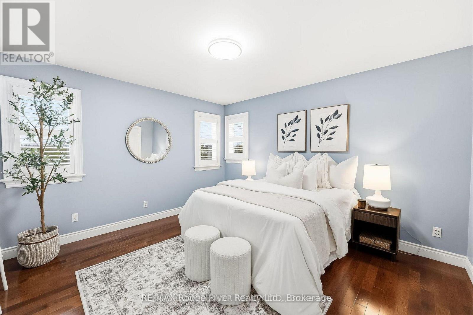 30 HANOVER COURT - 29