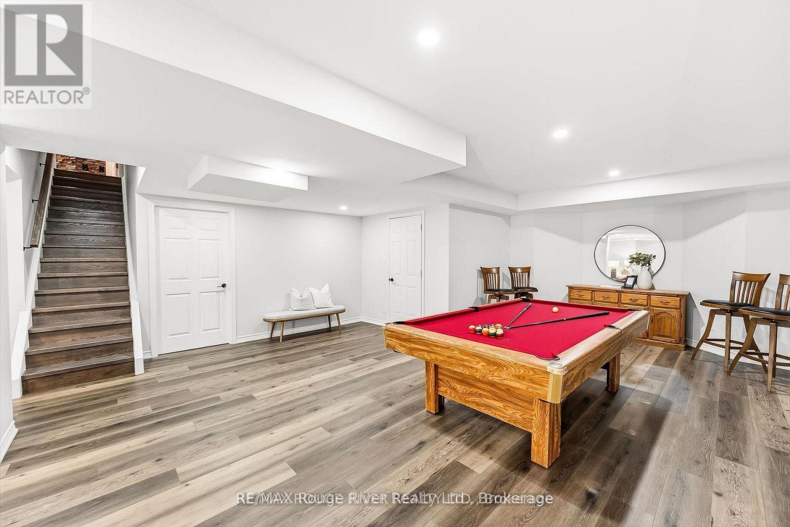 30 HANOVER COURT - 38