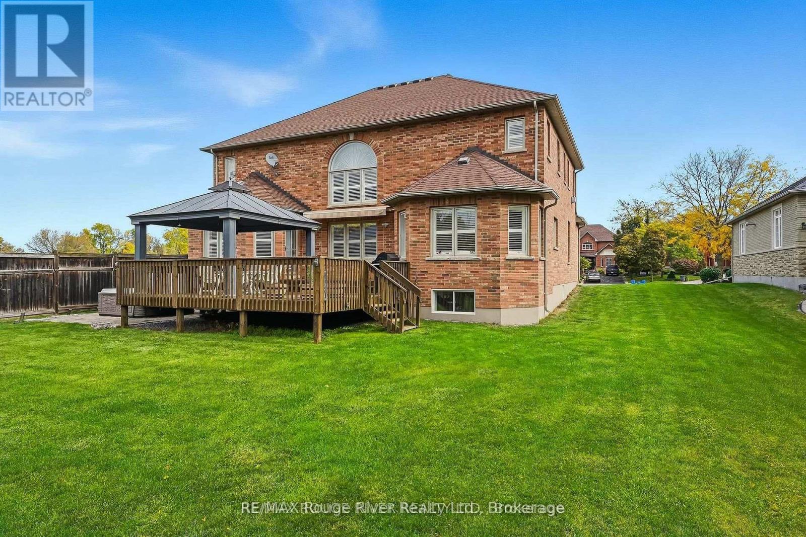 30 HANOVER COURT - 45