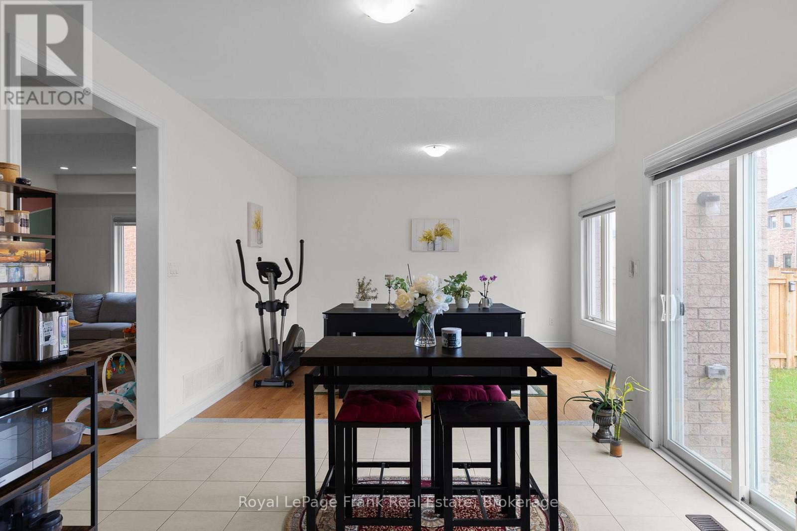 18 STODDART STREET - 23