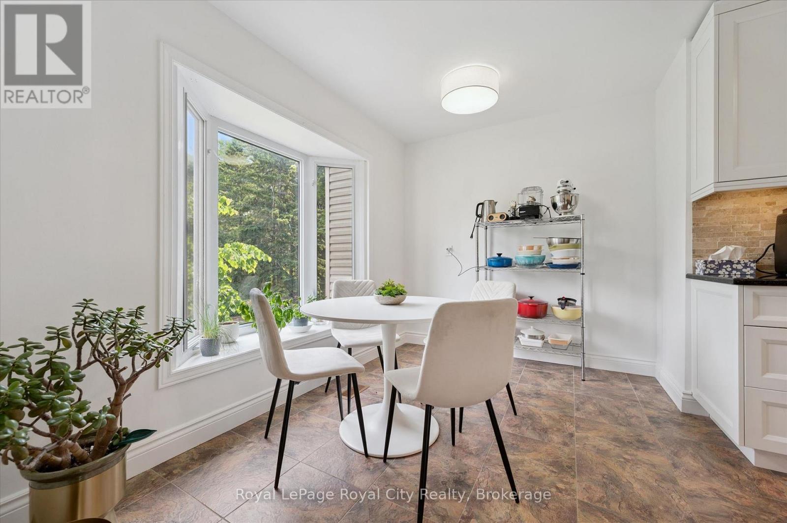 #149 295 WATER STREET - 12