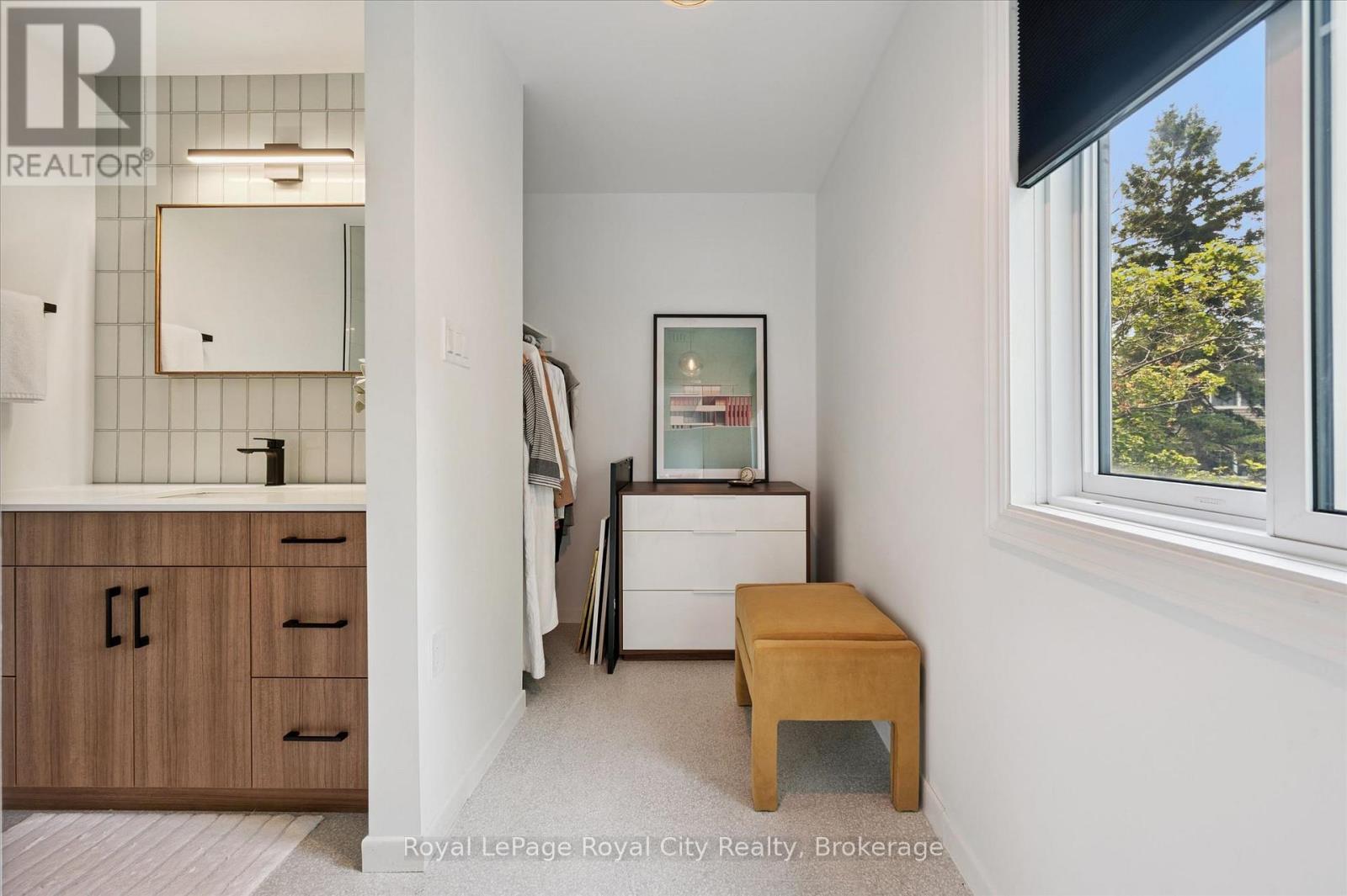 #149 295 WATER STREET - 28
