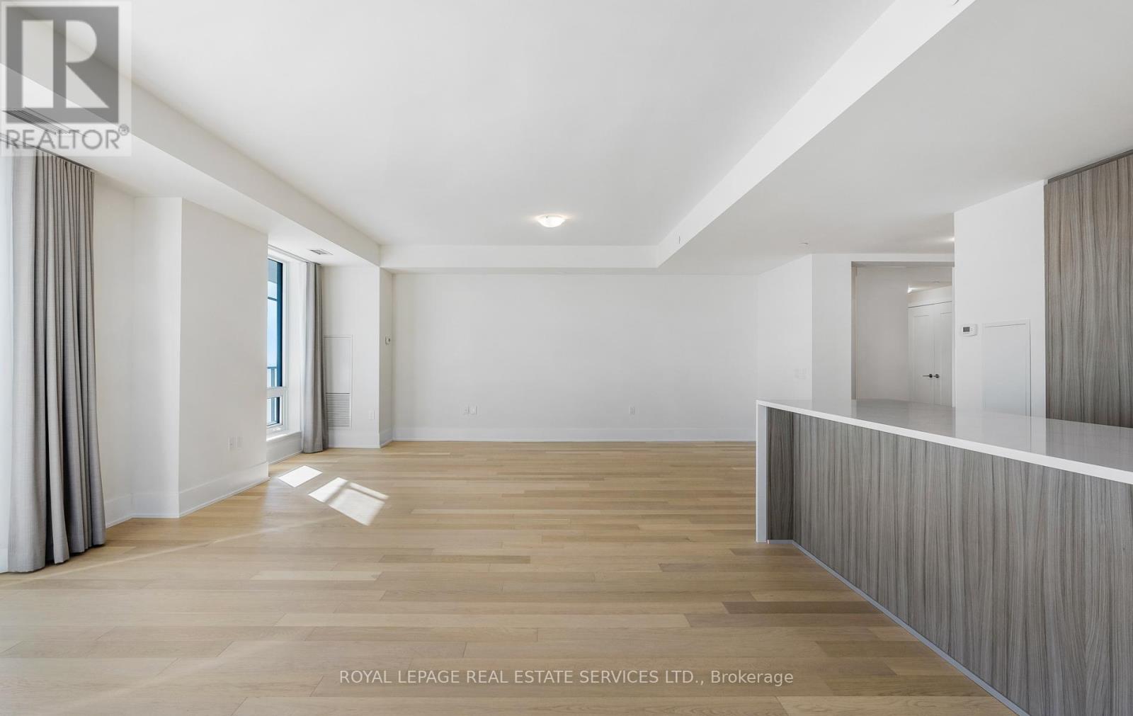 #5301 28 FREELAND STREET - 18