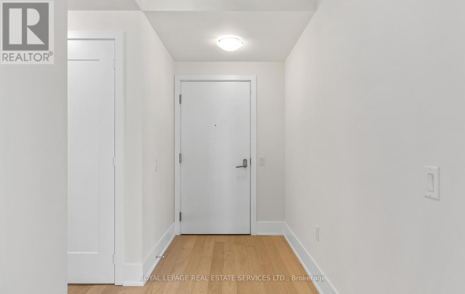 #5301 28 FREELAND STREET - 37
