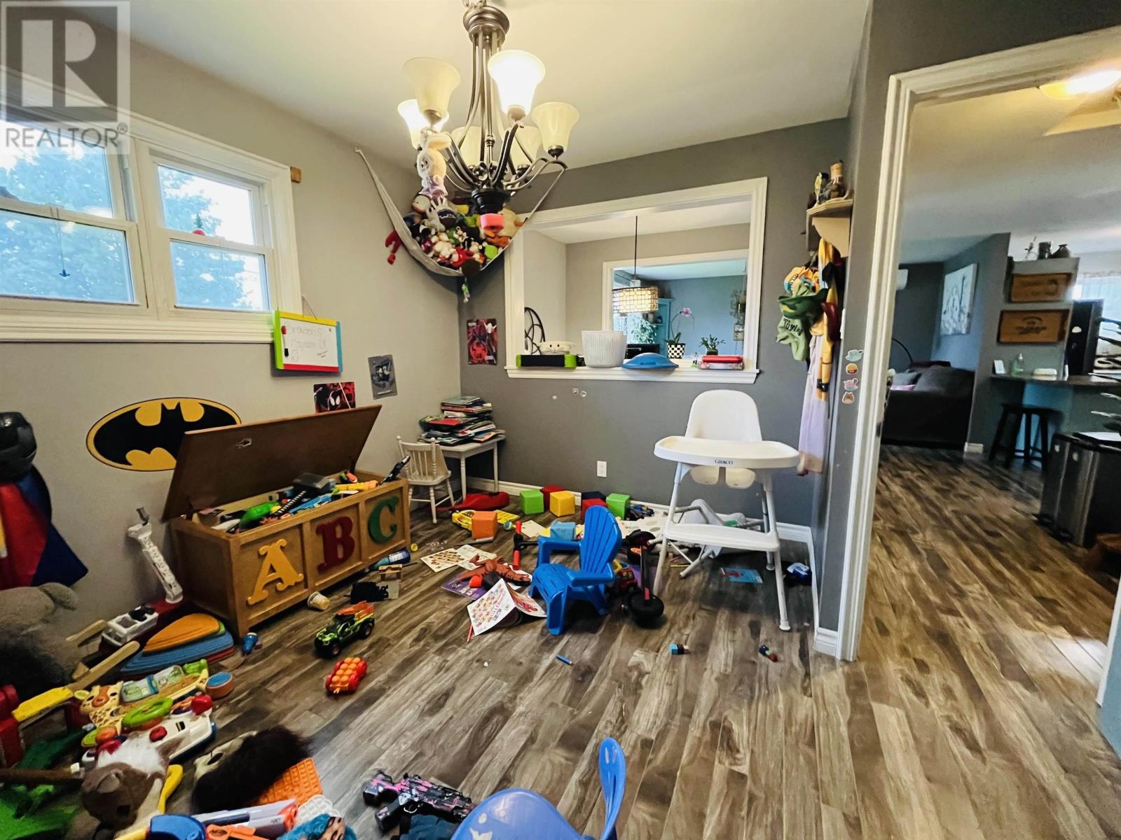 21 Snowden Avenue - 22