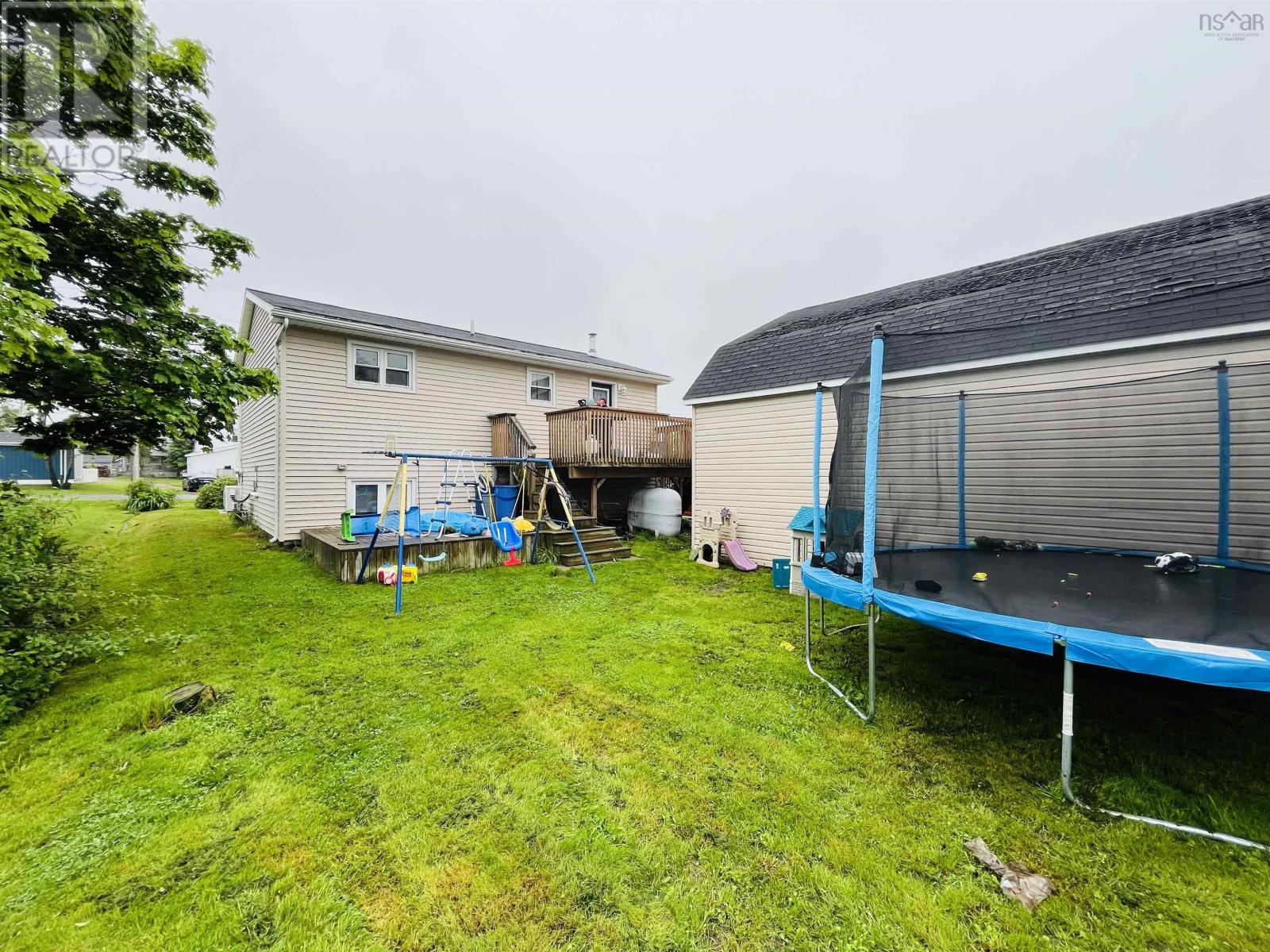 21 Snowden Avenue - 33