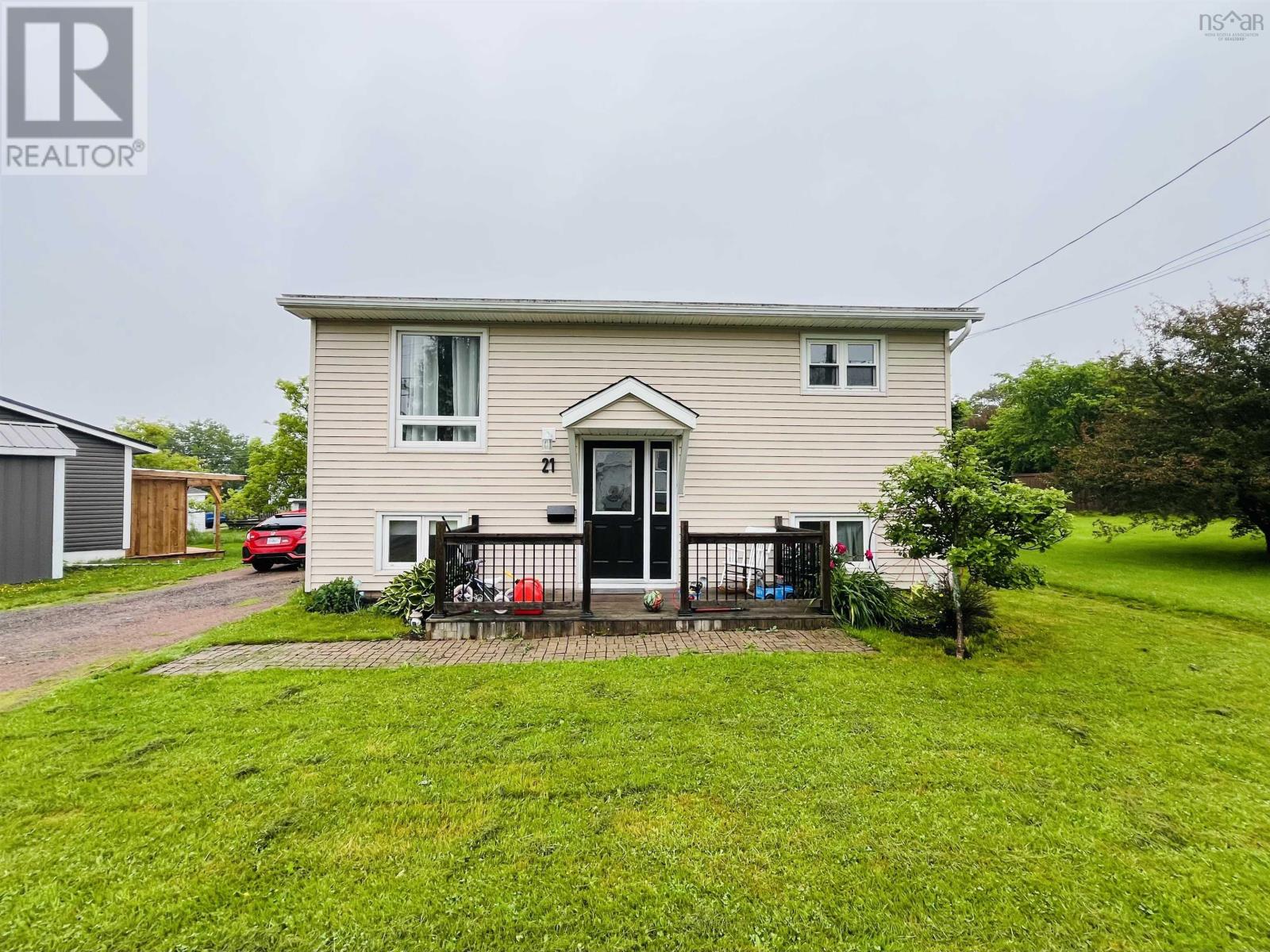 21 Snowden Avenue - 2
