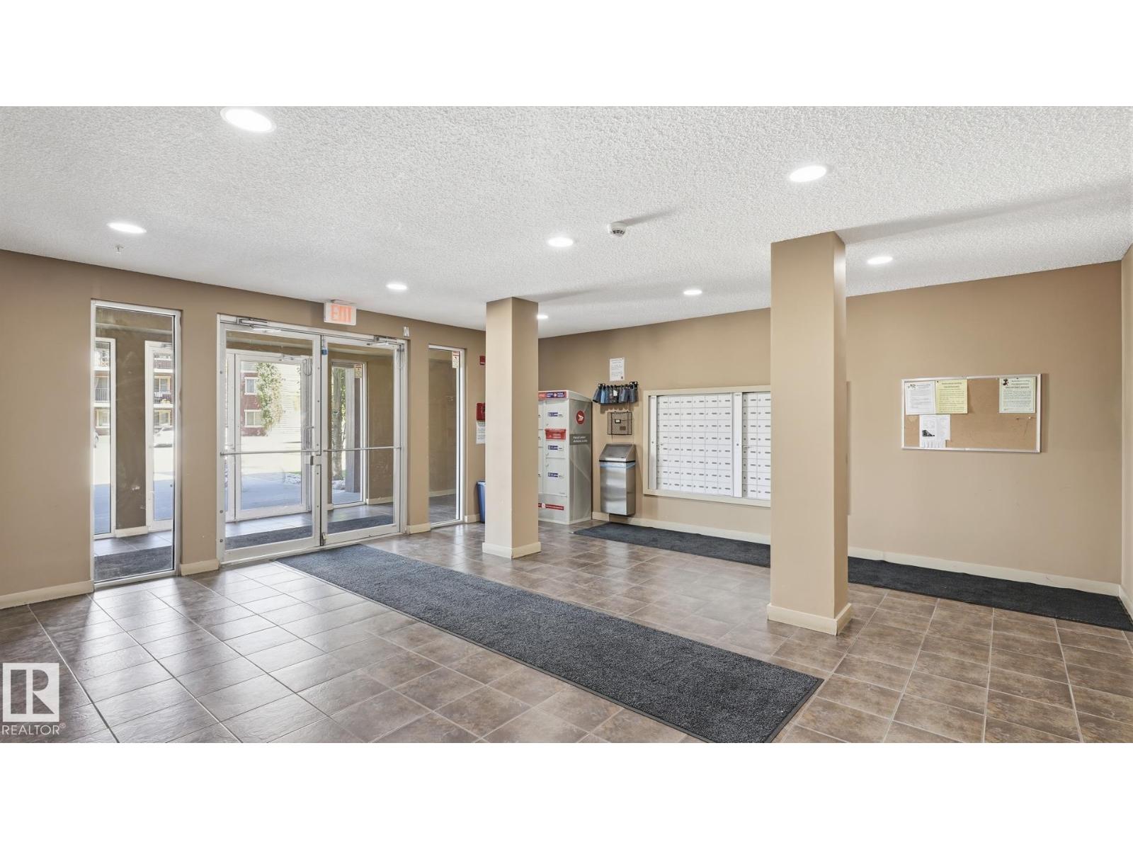 #415 12035 22 AV SW - Image 24