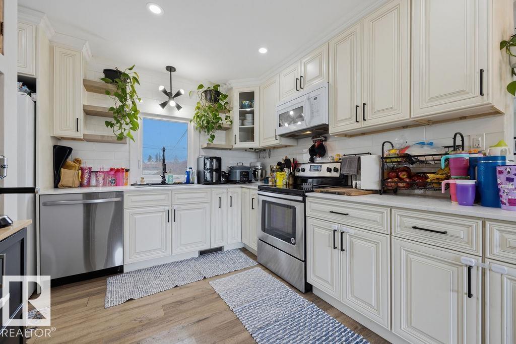 10932 151 ST NW - 14