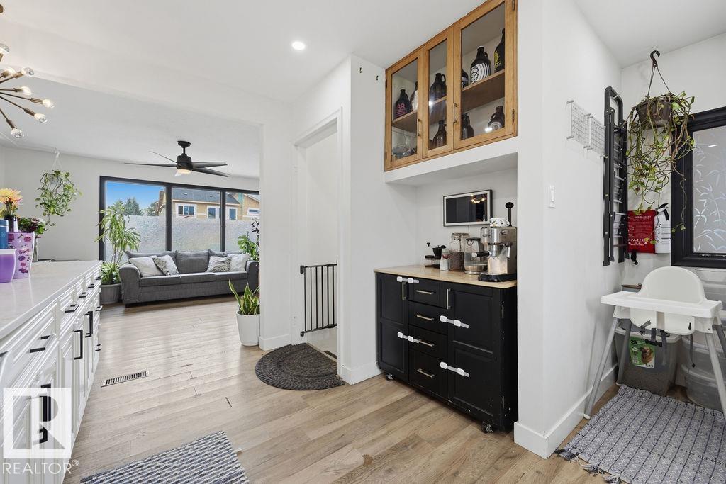 10932 151 ST NW - 15