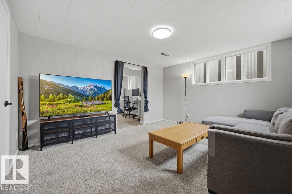 10932 151 ST NW - 37