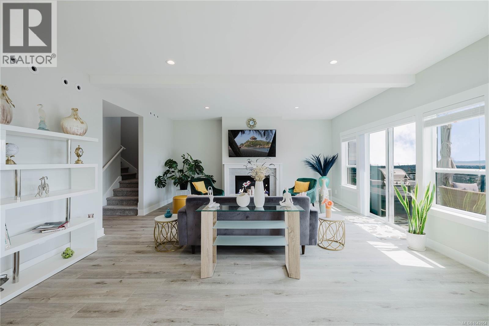 1375 Flint Ave - 10