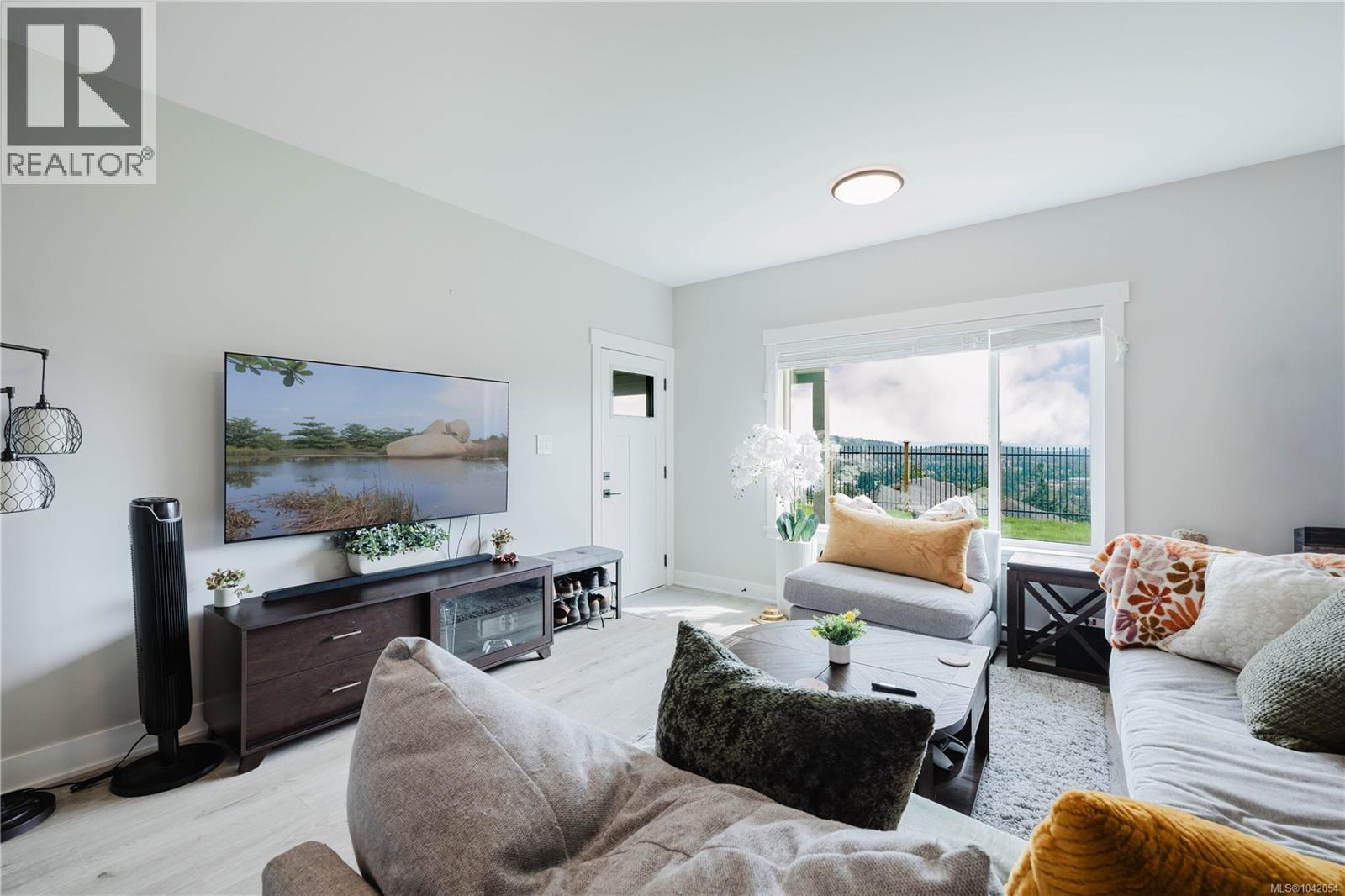 1375 Flint Ave - 43