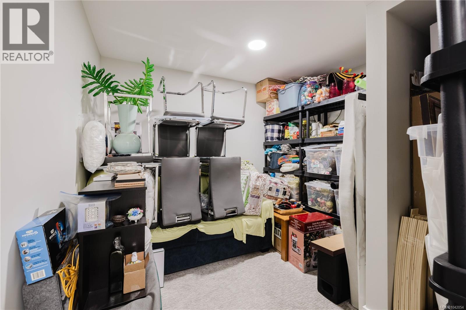 1375 Flint Ave - 54