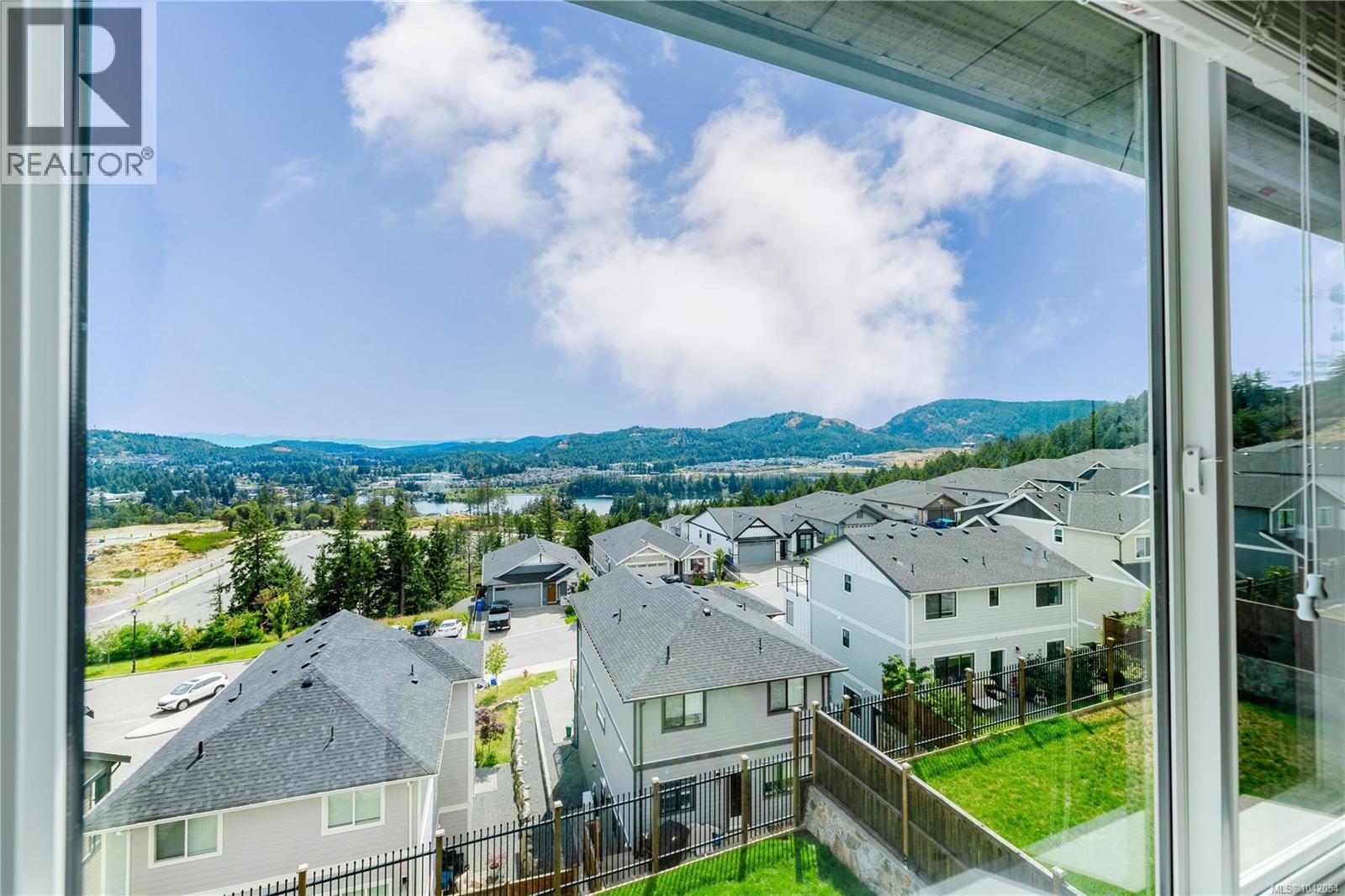 1375 Flint Ave - 28