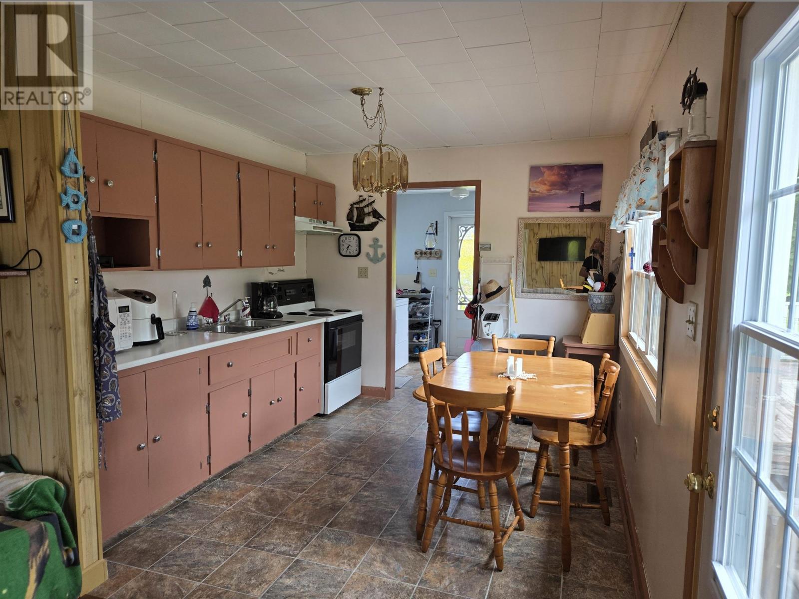 11 Ferry View Lane - 13