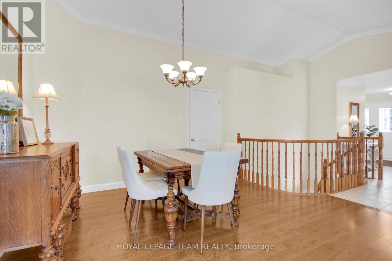 3 Bed, 3 Bath House for Sale in Ottawa – 83 WATERTHRUSH CRESCENT, Ottawa – MLS# X13526958 - Image 14