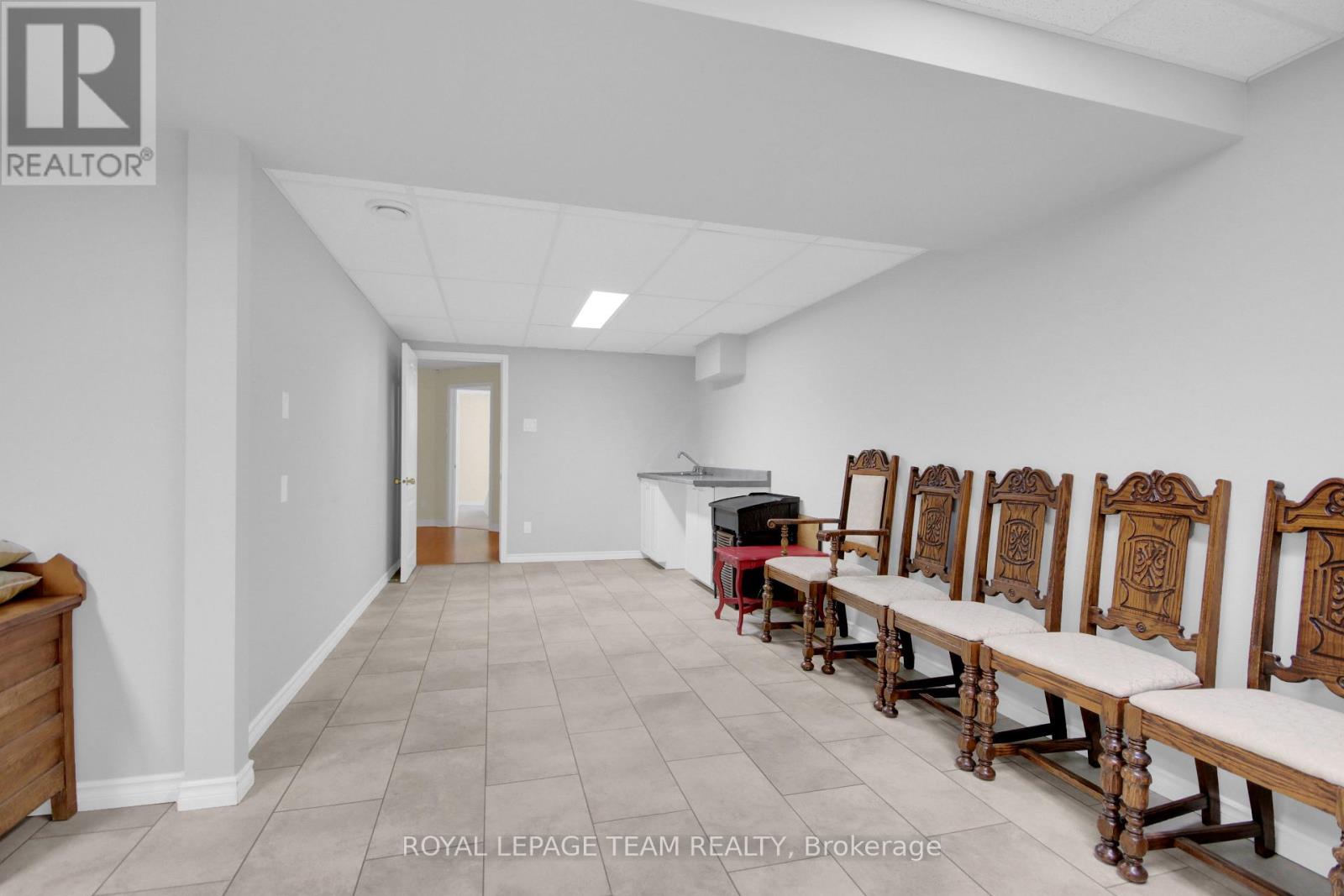 3 Bed, 3 Bath House for Sale in Ottawa – 83 WATERTHRUSH CRESCENT, Ottawa – MLS# X13526958 - Image 43