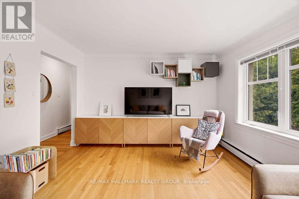 2 Bed, 1 Bath Multi-Family for Rent in Ottawa – 3 – 34 LAVERGNE STREET, Ottawa – MLS# X13527090 - Image 7