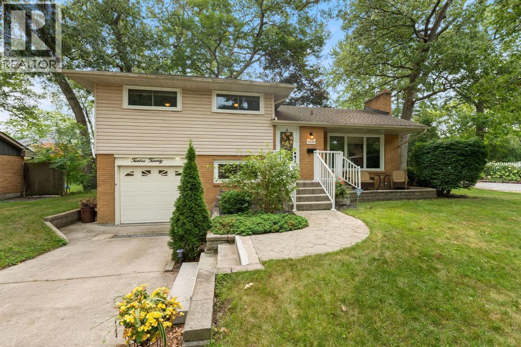 1220 RIDGEWOOD DRIVE - 1