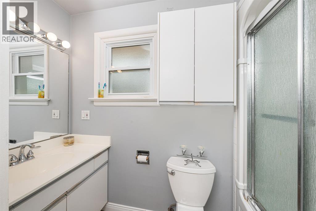 1220 RIDGEWOOD DRIVE - 18