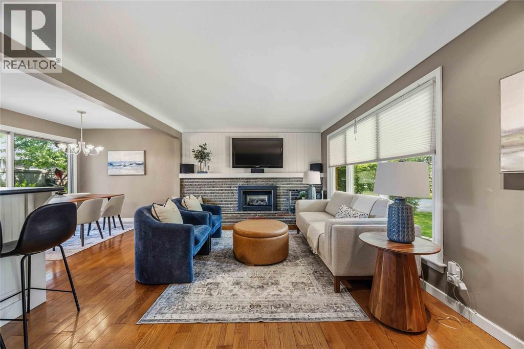 1220 RIDGEWOOD DRIVE - 4
